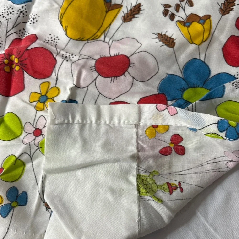 Fashion Manor JCPenney Vintage Floral Curtain Panel Colorful Flowers Mice‎ 1970s